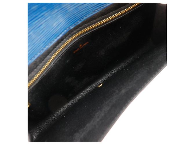 Borsa a mano in pelle Epi Art Deco Louis Vuitton M52635 Blu - vista 6