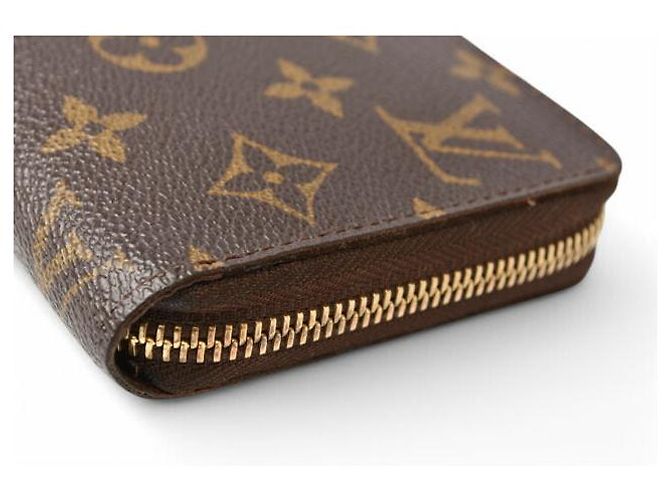 Louis Vuitton Monogram Zippy Wallet M60017 - view 4