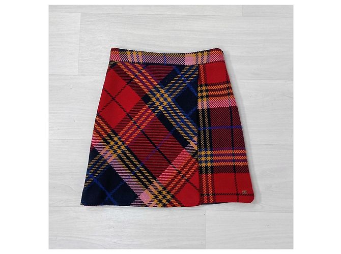 Voy a usar cuadros de Tommy Hilfiger Roja Multicolor - vista 6
