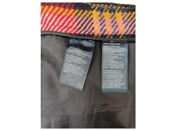 Voy a usar cuadros de Tommy Hilfiger Roja Multicolor - vista 9