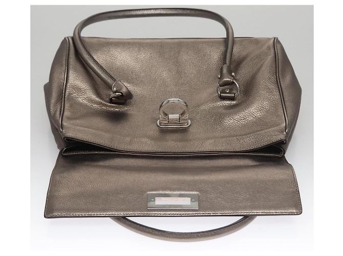 Borsa a mano in pelle Gancini di Salvatore Ferragamo Argento Auth kk412 - vista 15