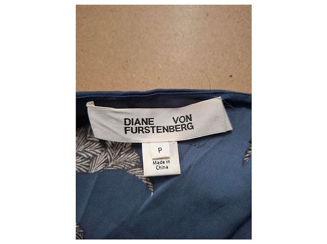 Abito Mini Patchwork in Seta Multicolore di Diane von Furstenberg - vista 6