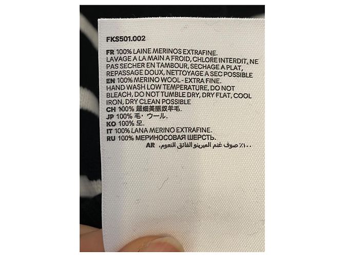 AMI Paris Ami de Coeur gestreifter Rollkragenpullover aus Merinowolle Schwarz Weiß - Ansicht 10