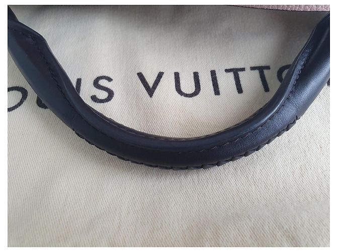 Louis Vuitton Borsa a Spalla Babylone Mahina Rosa - vista 3