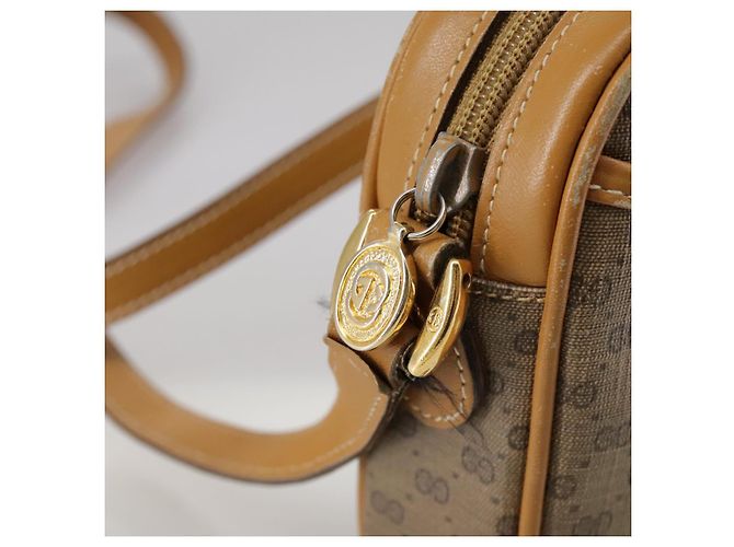 Gucci Borsa a spalla Micro GG Supreme in PVC beige e oro 007 904 0095 Auth bs21045 D'oro - vista 19