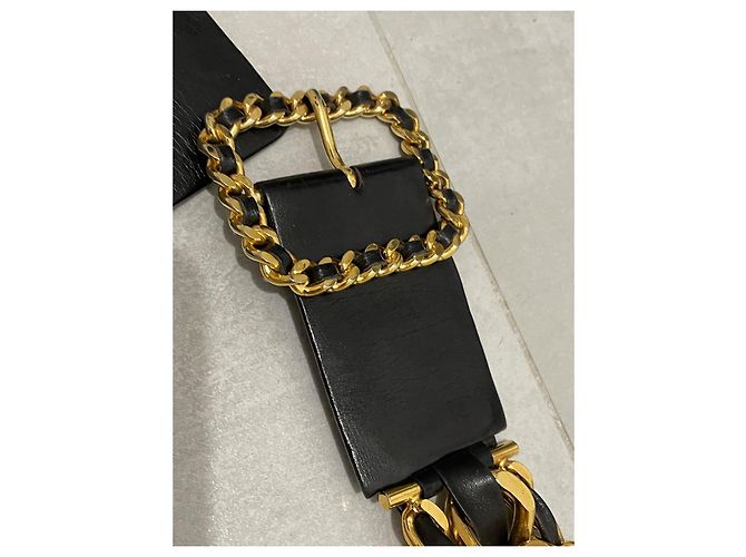 Cintura Chanel in Pelle Nera con Hardware Oro Nero Gold hardware - vista 3