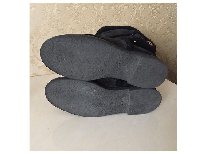 Stivali Louis Vuitton in pelle e pelliccia neri Nero - vista 12