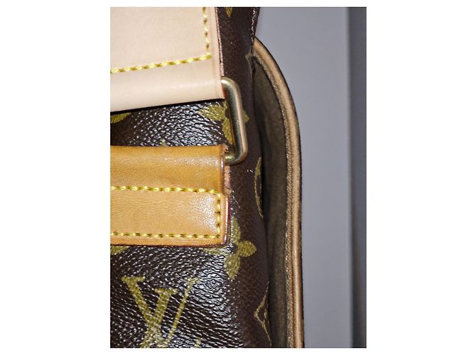 Borsa Messenger Louis Vuitton in Pelle Marrone Scuro - vista 12