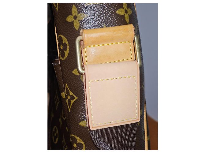 Borsa Messenger Louis Vuitton in Pelle Marrone Scuro - vista 13