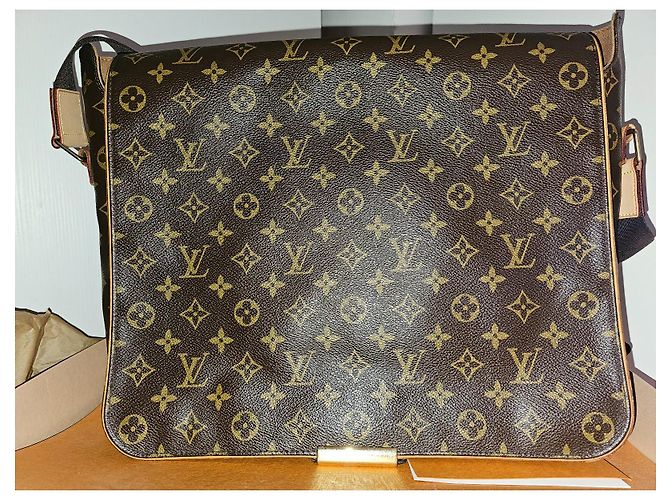 Borsa Messenger Louis Vuitton in Pelle Marrone Scuro - vista 15