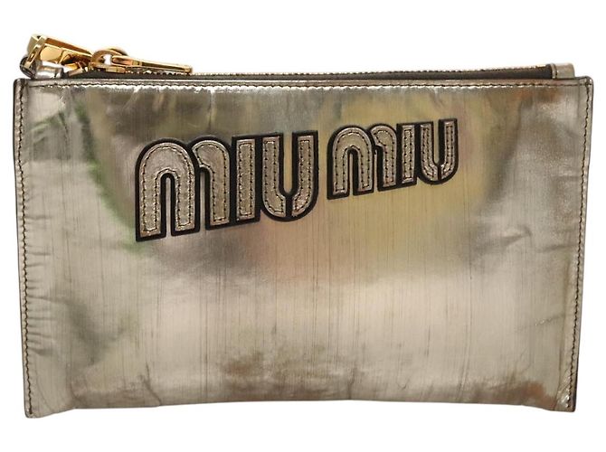 Borsa Clutch Miu Miu Smalto Oro Auth 107847 D'oro - vista 13