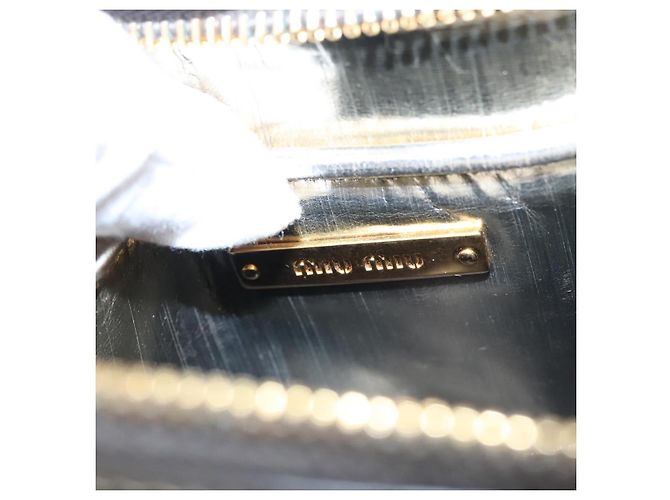 Borsa Clutch Miu Miu Smalto Oro Auth 107847 D'oro - vista 18