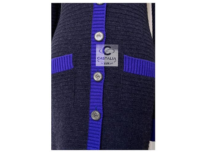 Chanel Cashmere-Cardigan mit CC Crown Knöpfen Paris / London - Ansicht 10