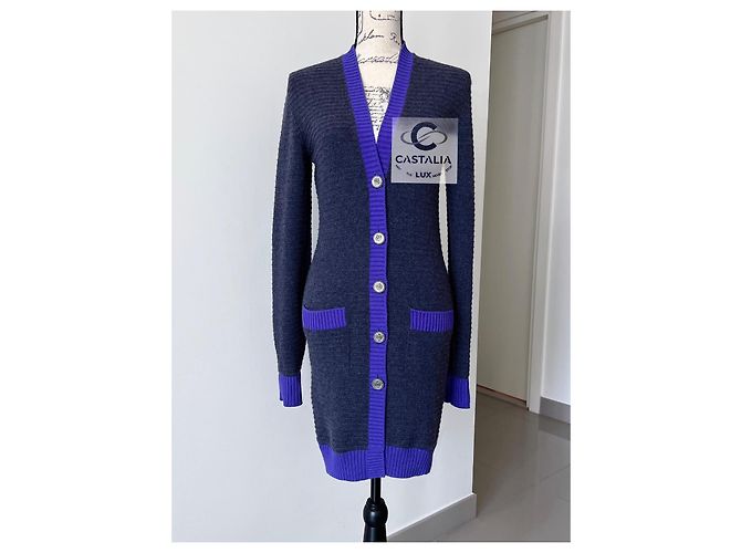 Chanel Cashmere-Cardigan mit CC Crown Knöpfen Paris / London - Ansicht 7