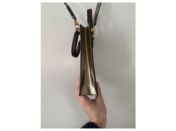Borsa piatta Louis Vuitton Monogramma e Pelle Verniciata Marrone Argento Multicolore D'oro Metallico Bronzo Marrone chiaro Caramello Marrone scuro Gold hardware Cammello - vista 3