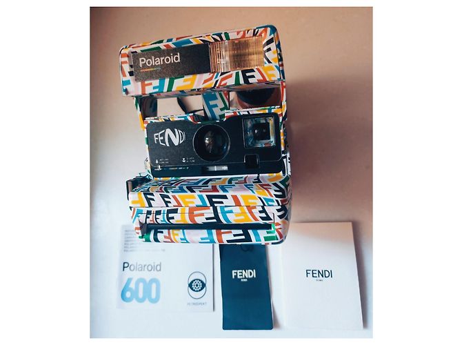 Fendi Polaroid OneStep Close-Up 600 x Sarah Coleman FF Vertigo Motif - view 2