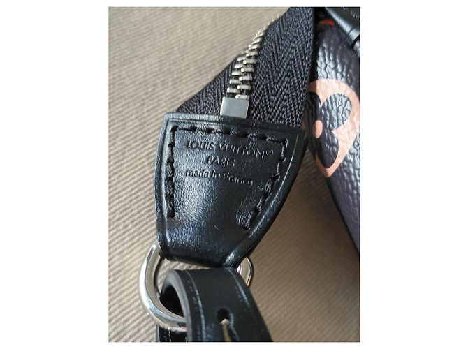 2025 Louis Vuitton x TM Pochette Accessoires Takashi Murakami Nero Multicolore - vista 9