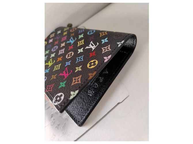 2025 Ed. Louis Vuitton x TM Funda de Pasaporte Takashi Murakami Negro Multicolor - vista 8