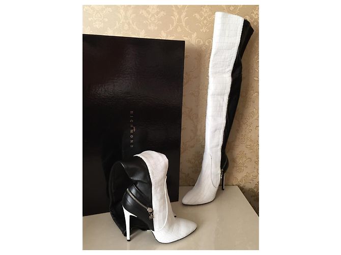 Botas John Richmond de cuero negro - vista 2