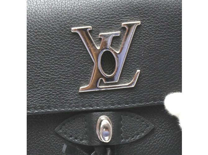 Zaino Lock Me di Louis Vuitton Nero - vista 16