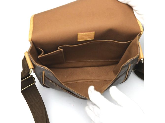 Bolso de Hombro Monograma Louis Vuitton Castaño - vista 15