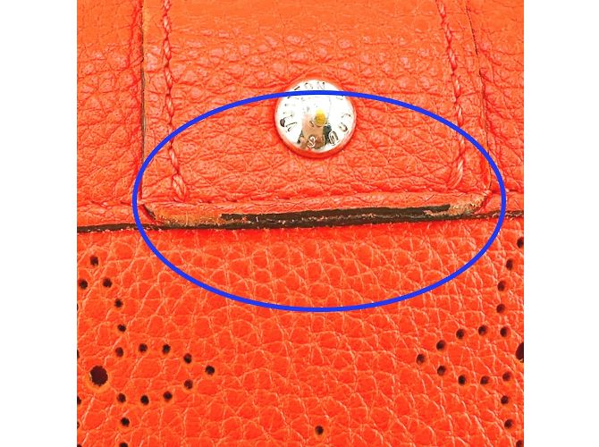 Cartera Larga Louis Vuitton en Cuero Mahina Corail Coral - vista 6
