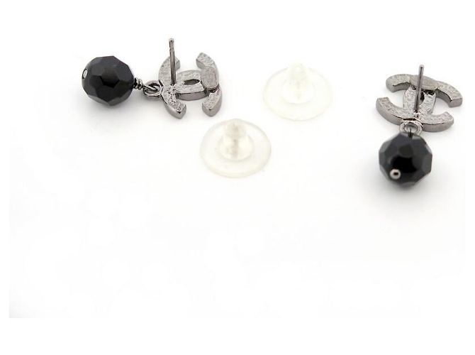 NUOVE ORECCHINI CHANEL LOGO CC E PERLA NERA METALLO ARGENTO - vista 5