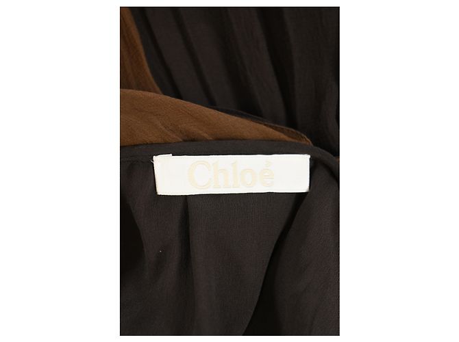 Vestido maxi plissado com decote profundo Chloé em chiffon de seda marrom e preto - vista 9