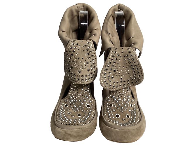 Botines Mossa con tachuelas en ante marrón de Isabel Marant Castaño Roja - vista 2