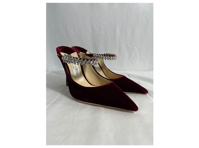 Mule con tacco in velluto bordeaux decorate con cristalli Bing di Jimmy Choo - vista 10
