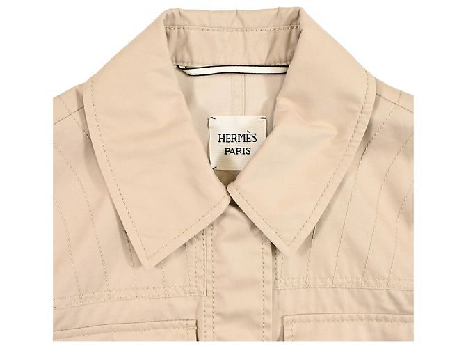 Chaqueta cortavientos Hermès con botones en algodón beige - vista 4