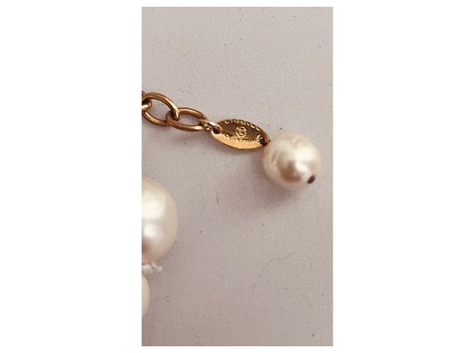Chanel Pérolas Gold hardware - vista 4