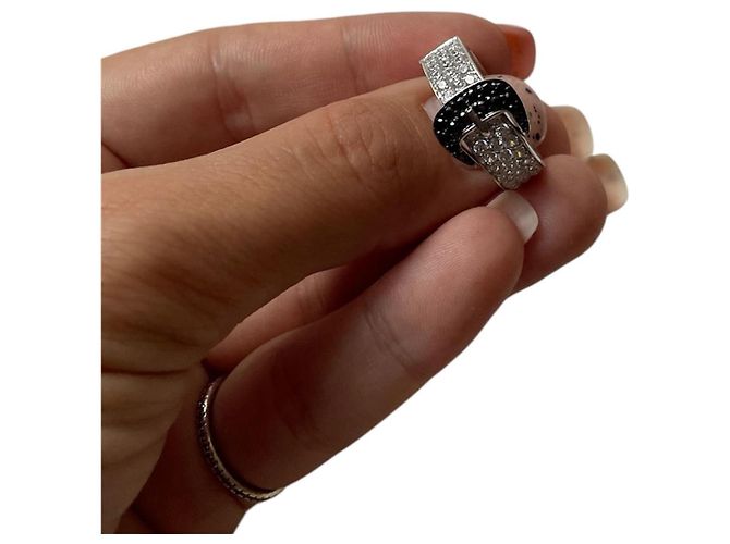 Autre Marque Elini Ring aus 18-karätigem Weißgold Silber Hardware - Ansicht 4