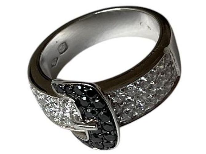 Autre Marque Elini Ring aus 18-karätigem Weißgold Silber Hardware - Ansicht 6