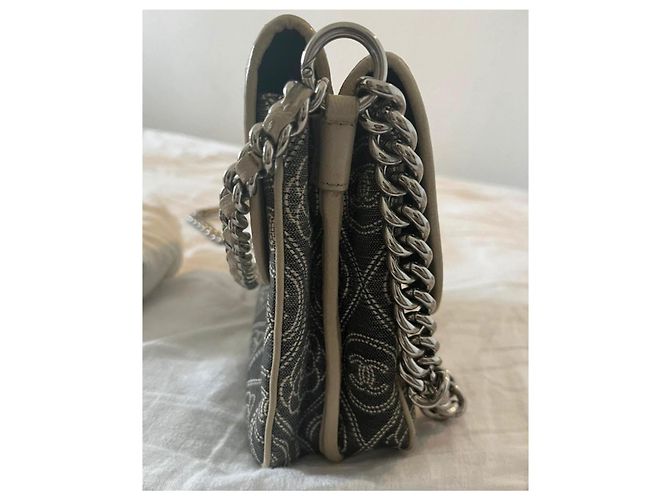 Timeless Borsa Chanel in pelle grigio scuro con camelia Grigio antracite - vista 12