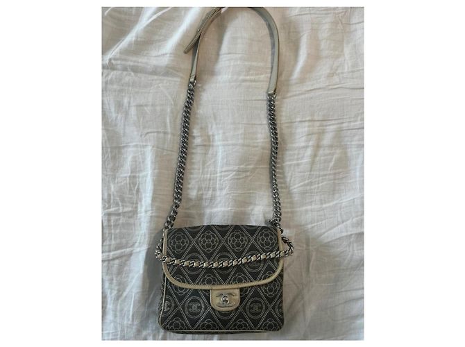 Timeless Borsa Chanel in pelle grigio scuro con camelia Grigio antracite - vista 15