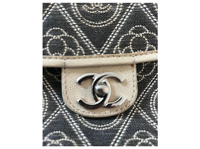 Timeless Borsa Chanel in pelle grigio scuro con camelia Grigio antracite - vista 7