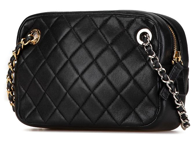 Camera Bolsa de câmera em couro de cordeiro matelassado preto CC da Chanel - vista 2
