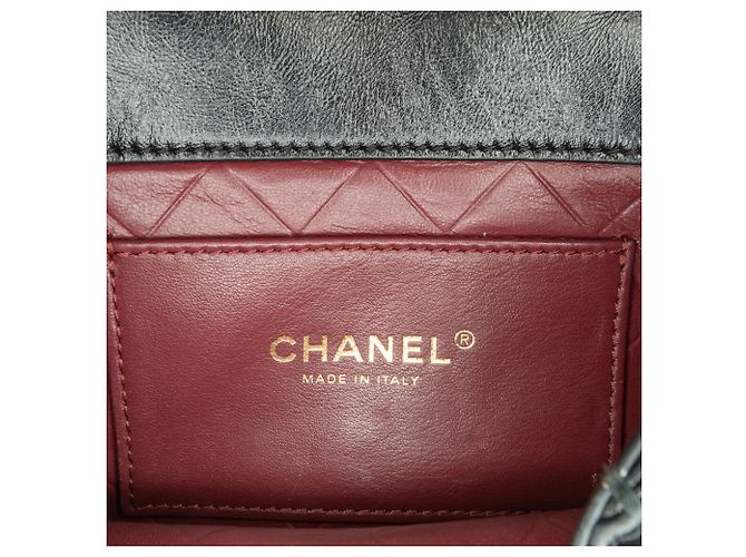 Chanel Messenger Rotondo in Pelle Trapuntata Nera CC Nero - vista 5