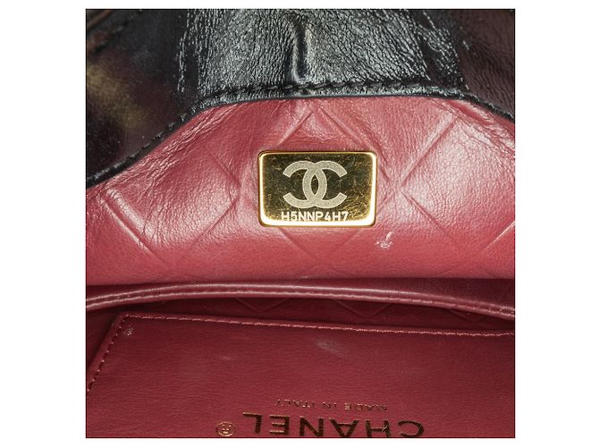 Chanel Messenger Rotondo in Pelle Trapuntata Nera CC Nero - vista 6