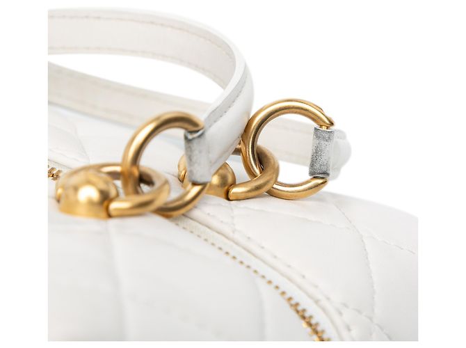 Chanel White Métiers d'Art CC Tasche aus gestepptem Lammleder mit Obergriff Weiß - Ansicht 8