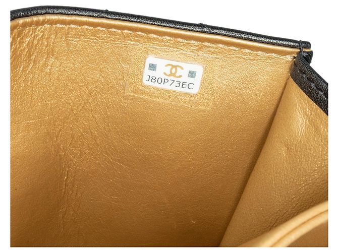 Chanel schwarzer gesteppter Kalbsleder-Kartenhalter mit Strass - Ansicht 6