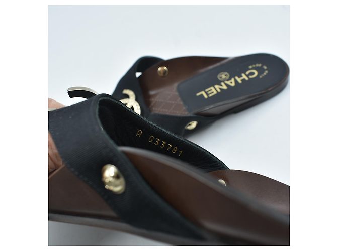 Sandali Chanel CC in pelle nera Nero - vista 6