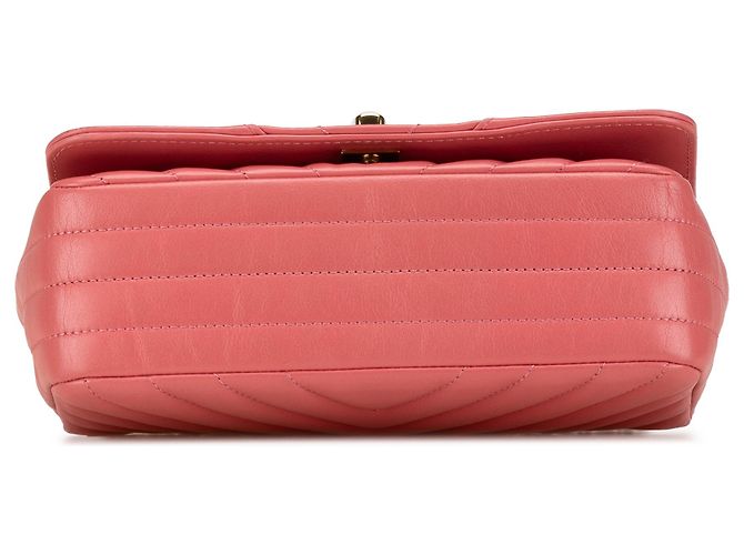 Chanel Mini Chevron em Couro de Bezerro Rosa Bolsa com Aba - vista 3