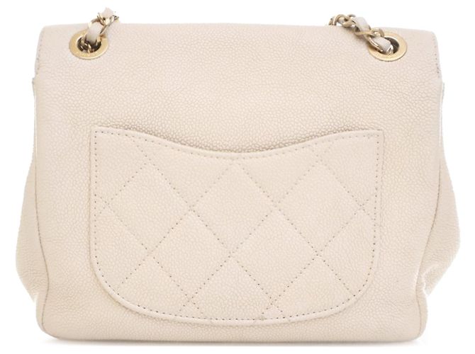 Borsa Messenger Affinity in Caviar Bianco di Chanel Crudo - vista 2
