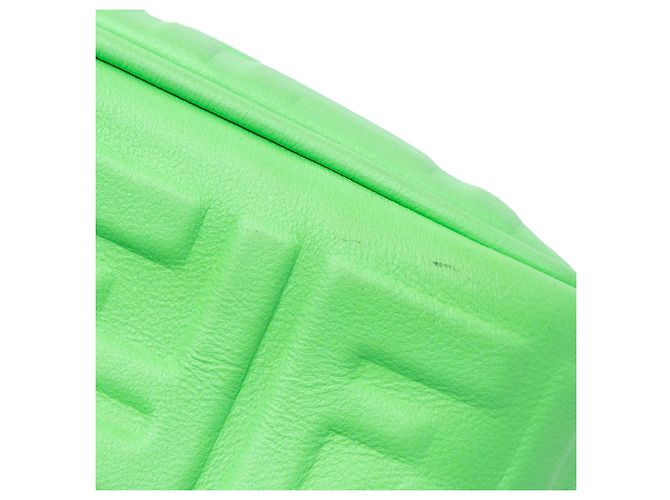 Fendi Baguette Midi em couro embutido Zucca verde com corrente Verde claro - vista 4