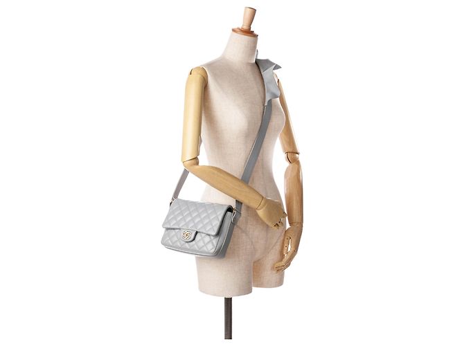 Grau gesteppter Kalbsleder Bolero von Chanel Braun - Ansicht 9