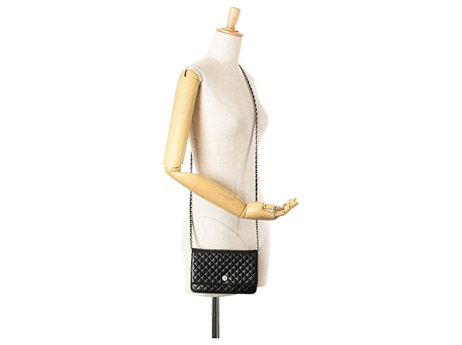 Chanel Schwarzes CC Microquilted Lambskin Wallet On Chain - Ansicht 8