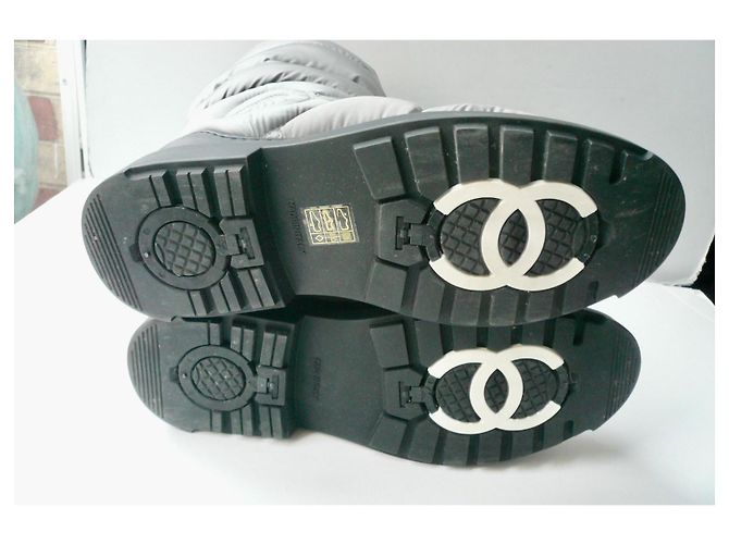 CHANEL Graue Schneestiefel Zustand fast neu T40,5 IT - Ansicht 7