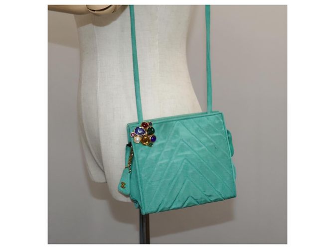 CHANEL V stitch Borsa a Spalla Nylon Verde Oro CC Auth 107879 D'oro - vista 24